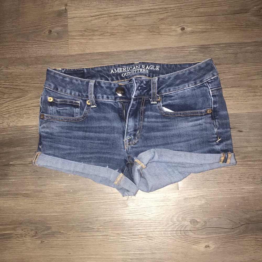 American Eagle outfitters shorts in size 2